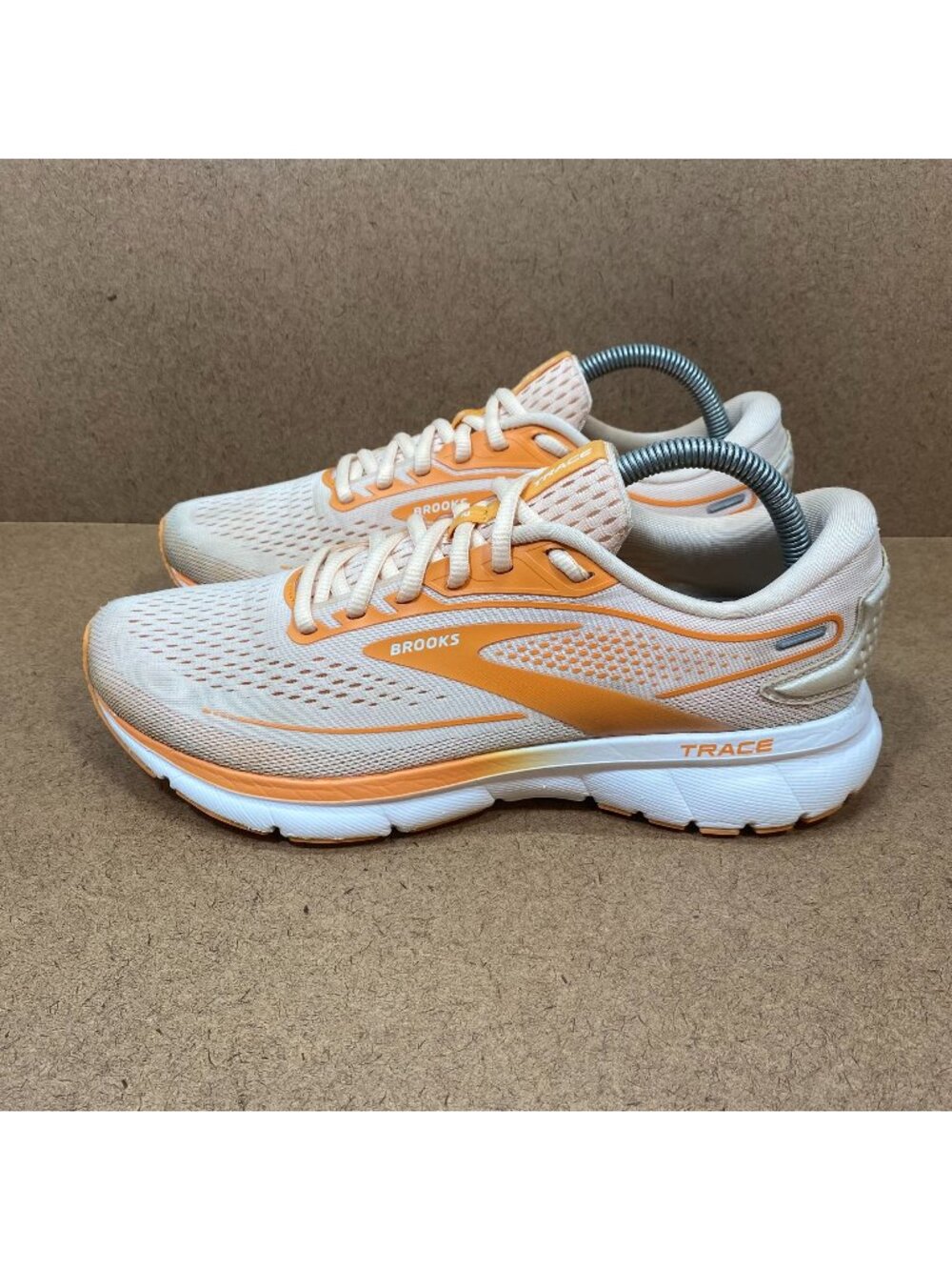 Brooks Womens Trace 2 Running Shoes Size 9.5 Pale Peach/Tangerine/White